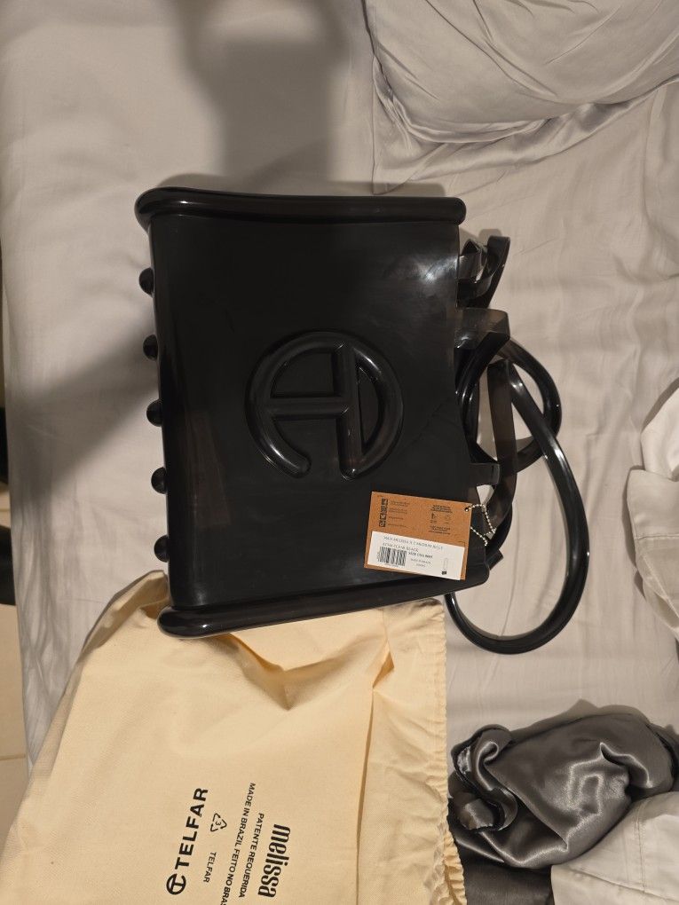 Medium Black Telfar Jelly Bag