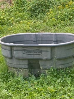 Rubbermaid stock tank