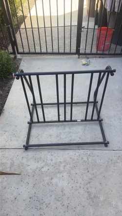 Hollywood E-bike stand