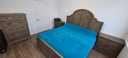 Premium pinewood bedroom set