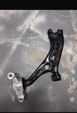 Left front Lower Control arm 2023-27 Honda Crv