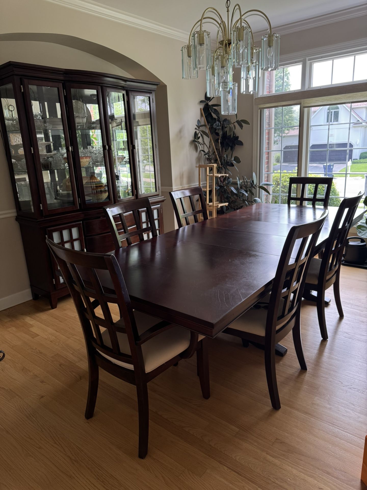 Dining Room Set – Solid Wood China Cabinet & Matching Table with 6 Chairs