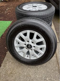 17-inch alloy wheels for Toyota, Tacoma or 4Runner models 2024-2026. Wheels are fitted with Toyo tires, tire size 245/70r17—110T, mounting pattern 6x1