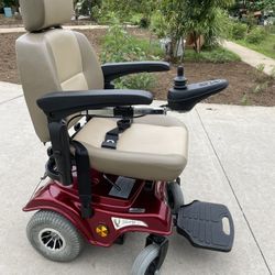 500. Lbs Capacity. 24 Wide. Liberty. 312. Power Chair