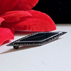 Vintage 2" 925 Sterling Silver & Black Stone Elongated Diamond Shaped Brooch Women's Ladies Lapel Pin with Sparkling Accents. Pre-owned in excellent c