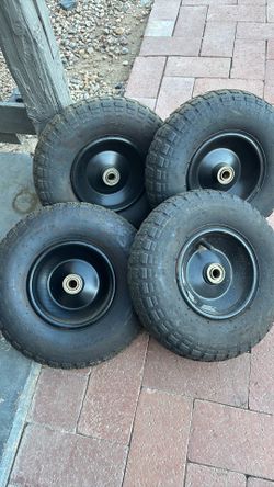 Dolly tires