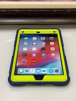 Apple iPad Mini 2nd Gen Black A1489 16GB Tablet 7.9” iOS 12.5.8 w/ Case - $29