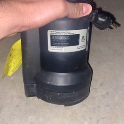 Everbilt Water Pump 