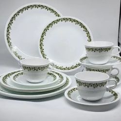 Corelle Corning Vintage Spring Blossom Dinnerware Vintage Corningware Crazy Daisy 37 pieces