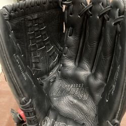 Softball/baseball Glove 