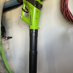 Greenwork corded leafblower