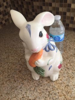 Rabbit cookie jar