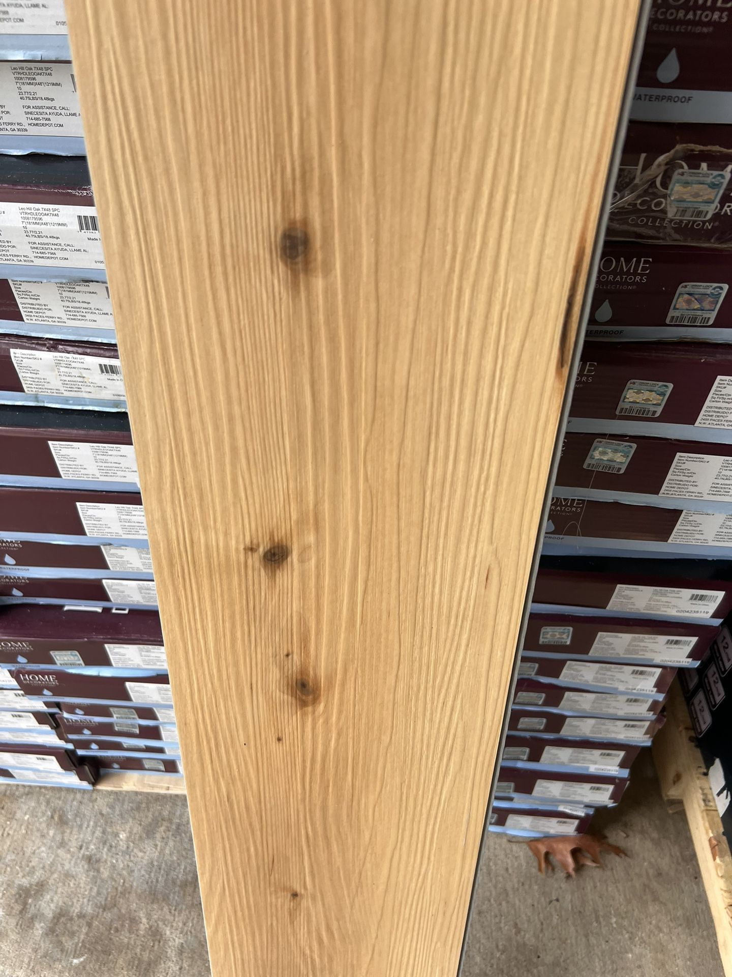 Vinyl Flooring Home Decorators Collection Leo Hill Oak 12 MIL x 7.1 in. W x 48 in. L Click Lock Waterproof Luxury Vinyl Plank Flooring (23.