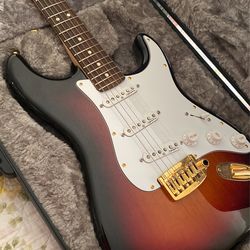 Custom Strat 🤩🤩🤩 *Goldie* PBB Customs #1 + Case