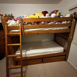 Twin Bunk Bed with 2 large storage drawers