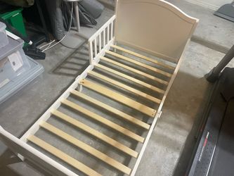 Kids Bed Frame (no mattress)