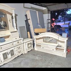 Bedroom Set And Mattress