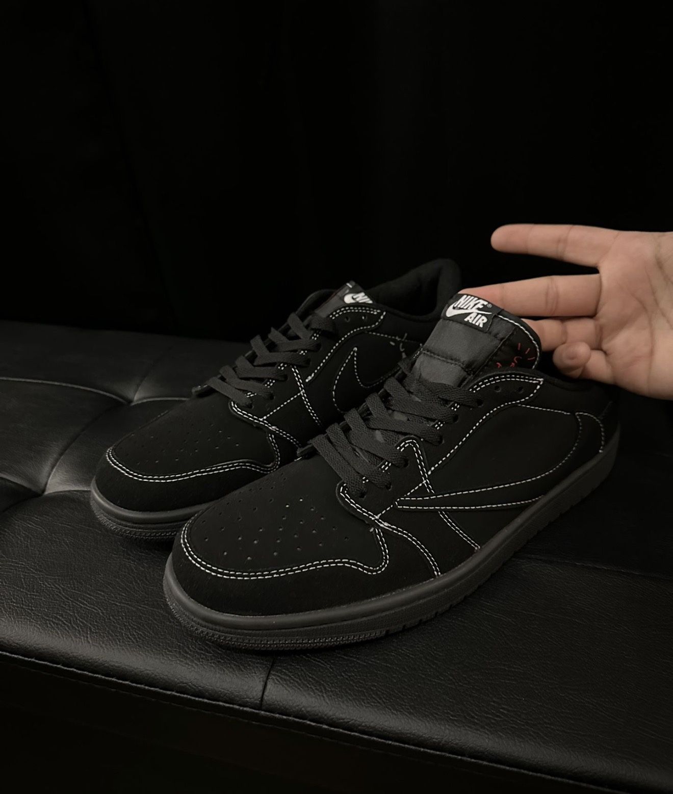 Jordan 1 Low Travis Scott 