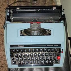 Montgomery Ward Type Writer 