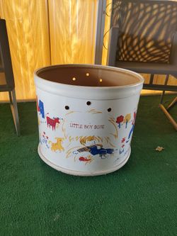 RARE 1950 Vtg. Barry Toycraft TOYROLA Wheeled Children's Toy Chest 