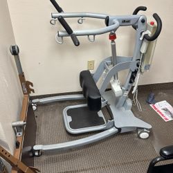 standing patient hoyer lift