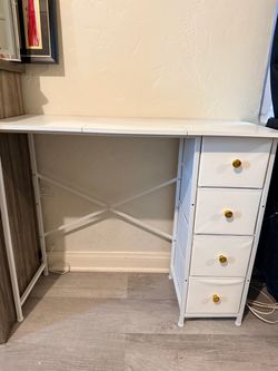Desk, chair, mirror