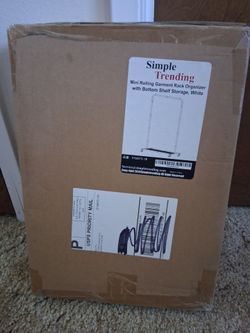NEW - Chrome rolling rack