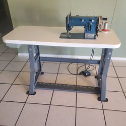 Sailrite Ultrafeed Zigzag  Wakiing Foot Sewing Machine