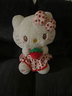 Big Hello kitty plushie