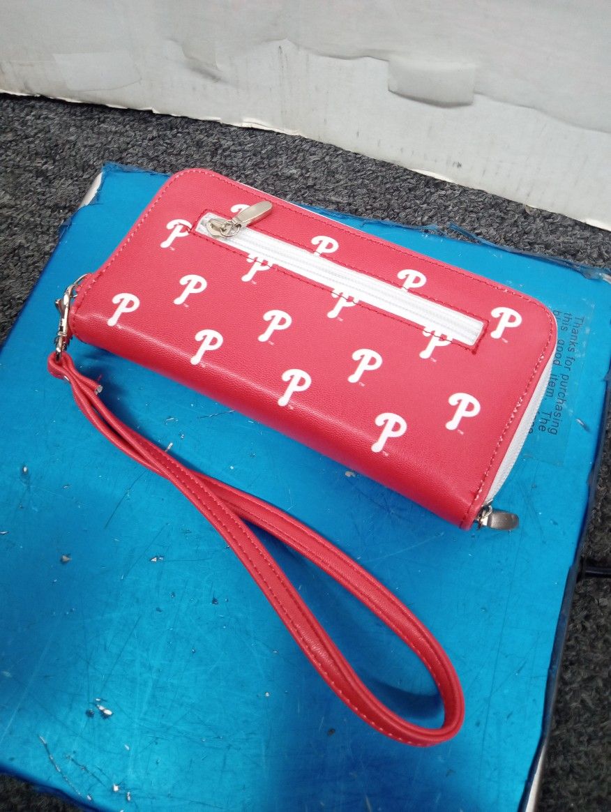 Women's Philadelphia Phillies Zip-Around Wristlet Wallet