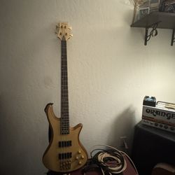 Schecter Diamond Series 4 String Bass 