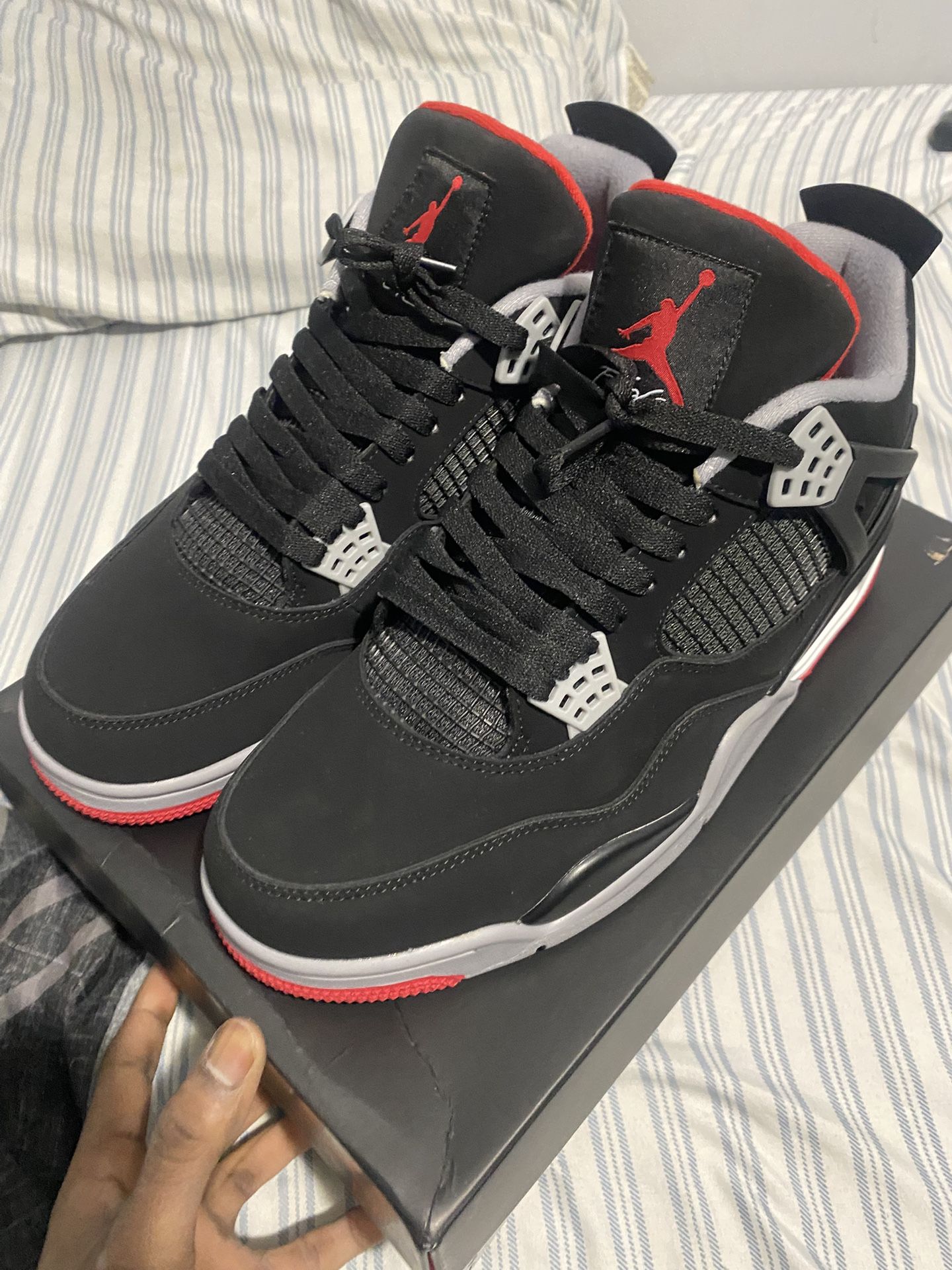 Size 11 Jordan 4 Retro OG Mid Bred 2019