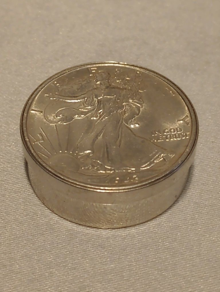 1943 Walking Liberty Half Dollar Silver Coin Small Coin/Jewlery Storage