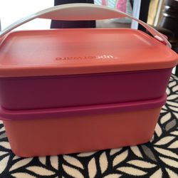 Tupperware Set