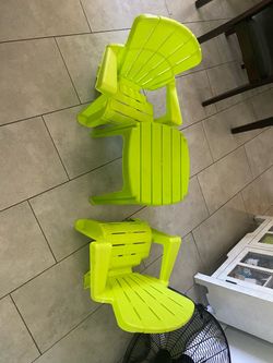 Lime Green Plastic Adirondack Chairs – Set of 3