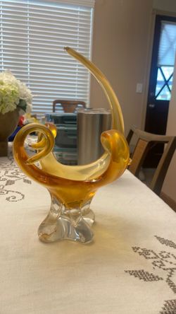 Glass figure