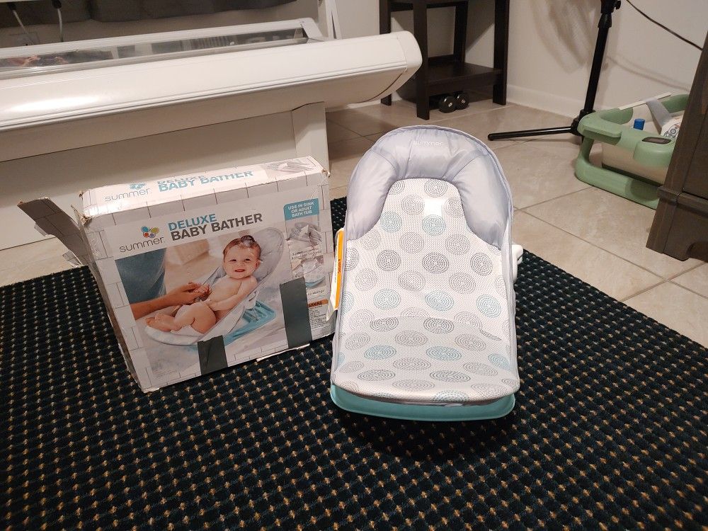 Deluxe Baby Bather