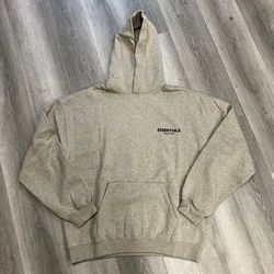 Essential hoodie