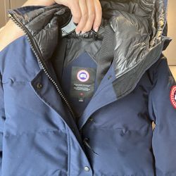 Canada Goose Parka Size Large 