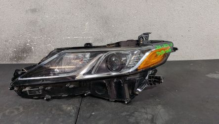 2021-2022-2023-2024 TOYOTA CAMRY LEFT HEADLIGHT OEM USED #10571