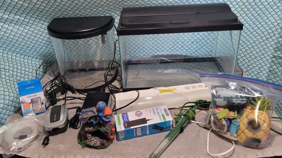 3.5 Gallon Plasic Tank & 10 Gallon Glass Tank With Damage