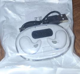 Wireless Earbuds with Charging Case and USB Cable