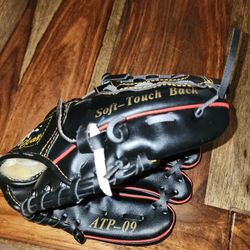 T-ball Glove 