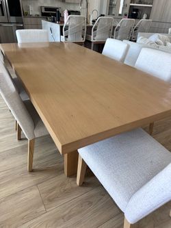 Modern Dining Table + 6 Chairs – Light Oak