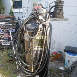 Large Air Compressor For Sale In Pine Hills $200