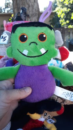 Pet toy with squeaker in it