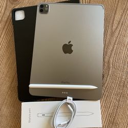 iPad Pro 11” (M2 chip / 2022 model) 4th Generation 128GB with  keyboard case and stylus pen 