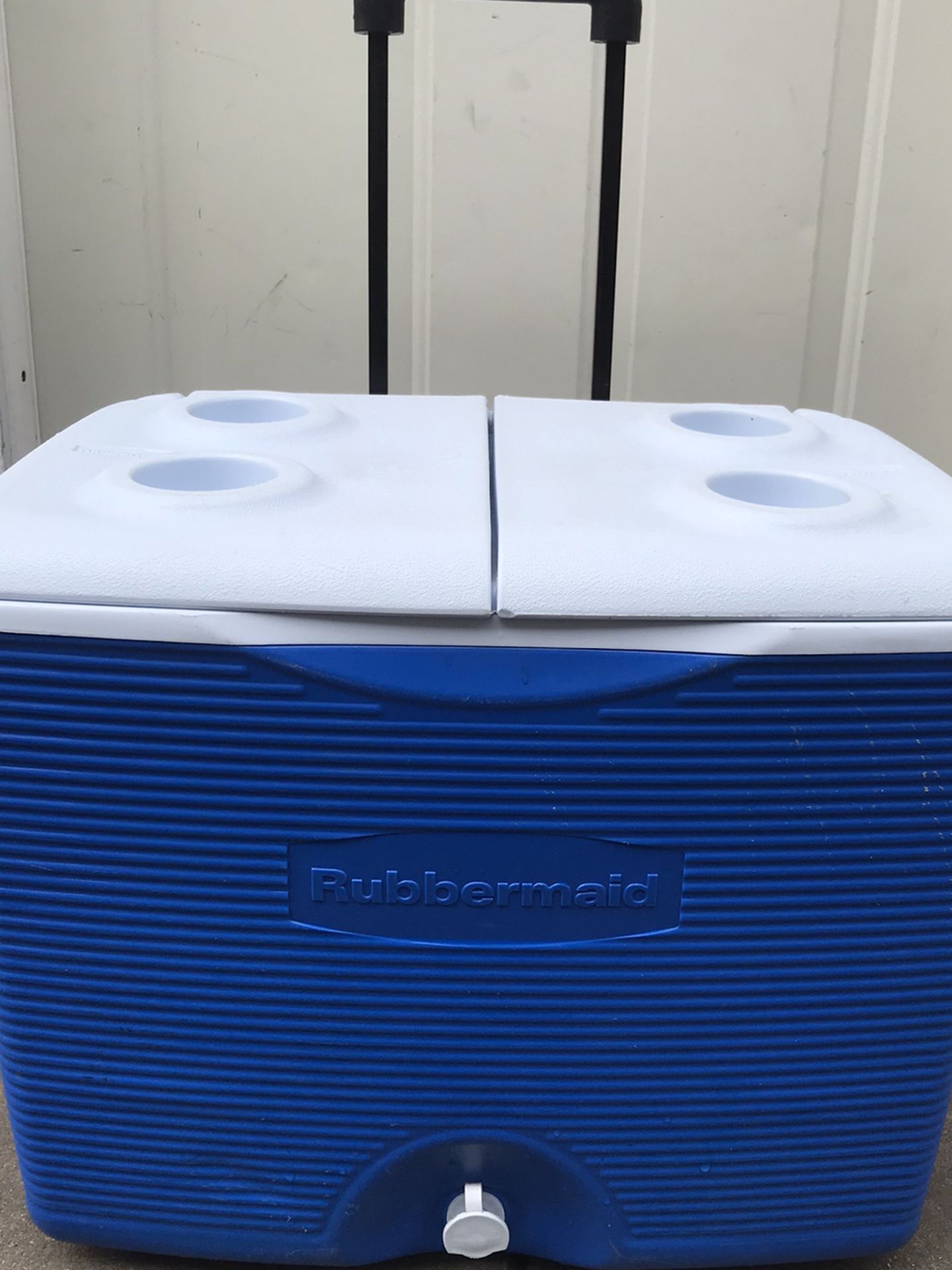ICE COOLER RUBBERMAID