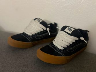 2 VANS CHUNKY “OFF THE WALL” 🔥 | 2 PAIRS | SIZE 7.5 | BLACK/GUM + BLACK/WHITE