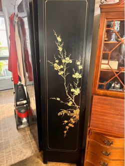 Asian style room dividers. Vintage piece.